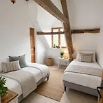 Les Du Chateau Du Gros Tison Holiday home *